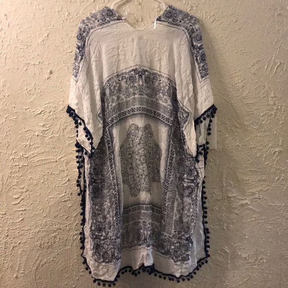 Light weight sweater - Picture 2 of 2